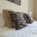 Invicta Flats - Apartman
